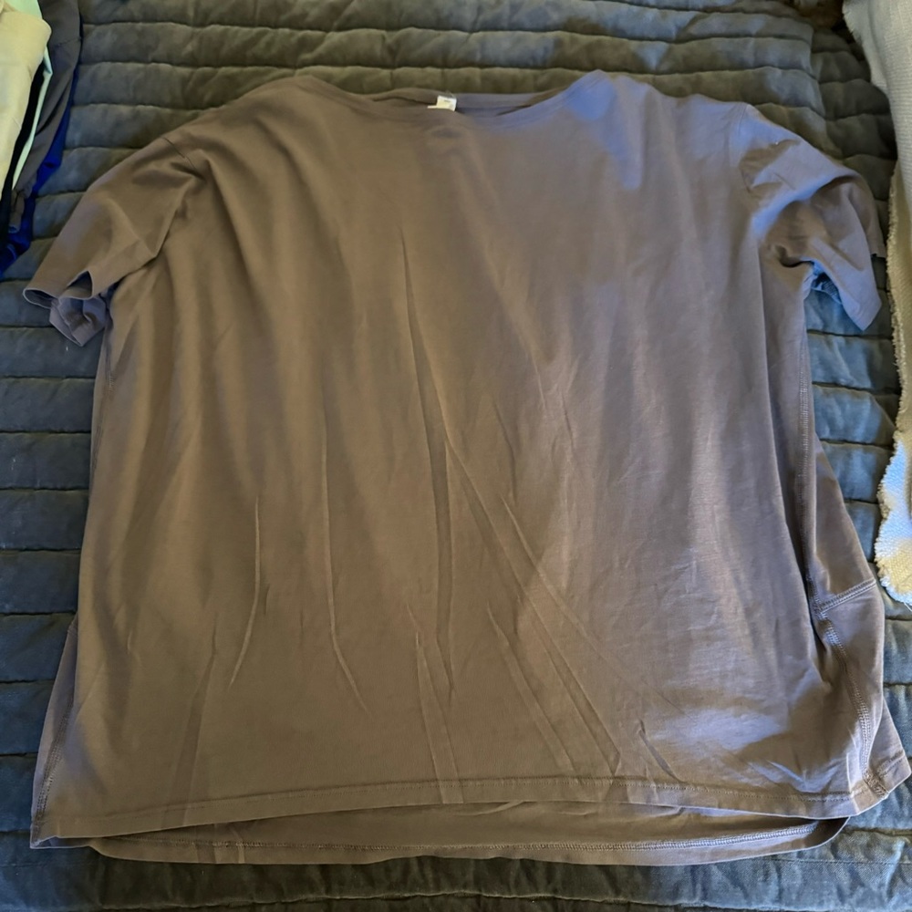 lululemon Back In Action Short Sleeve Shirt